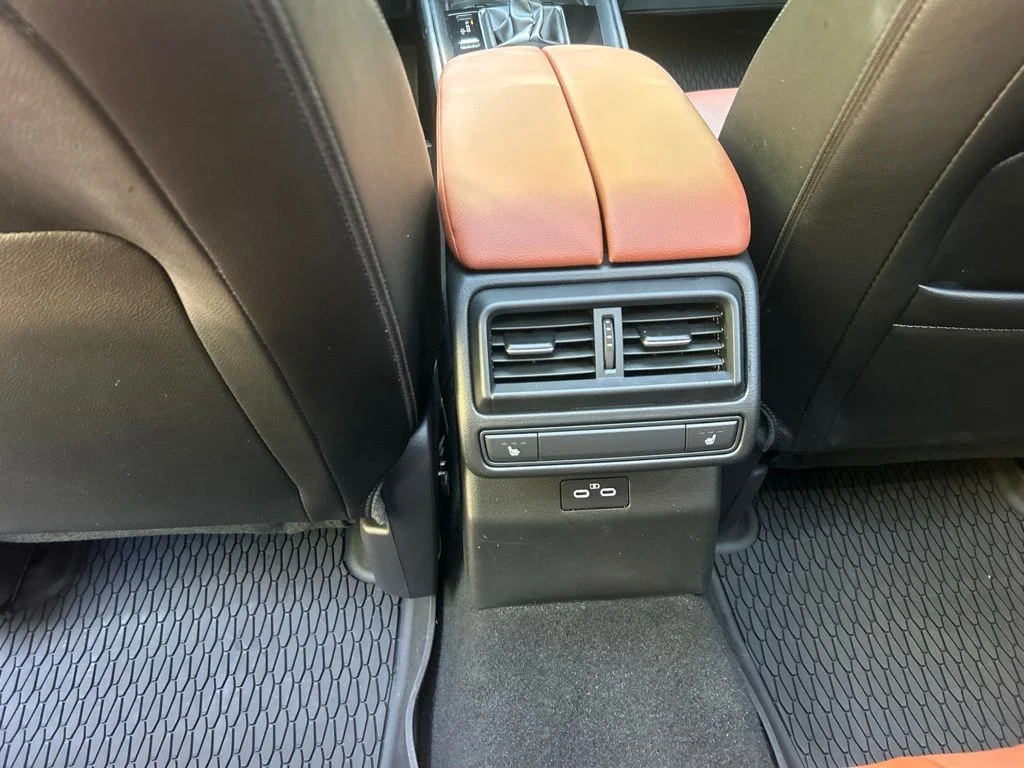 Used 2025 Beige Mazda 2.5 Turbo Meridian Edition image 31