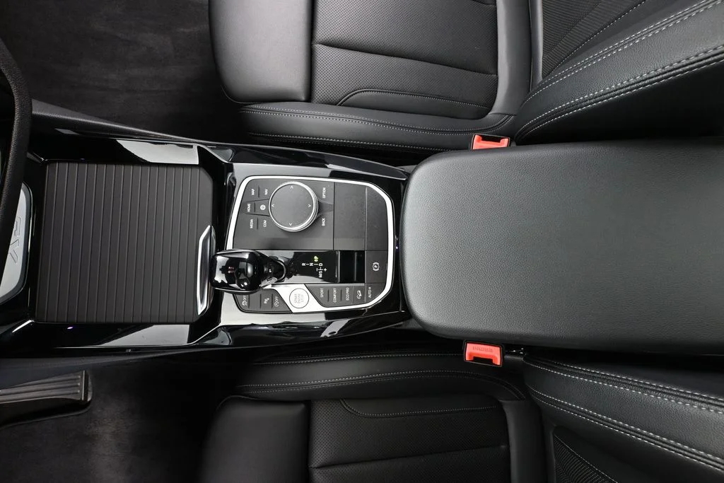Used 2023 Black BMW xDrive30i image 36