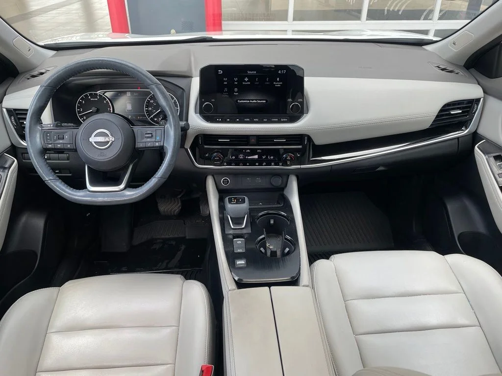 Used 2023 White Nissan SL image 13