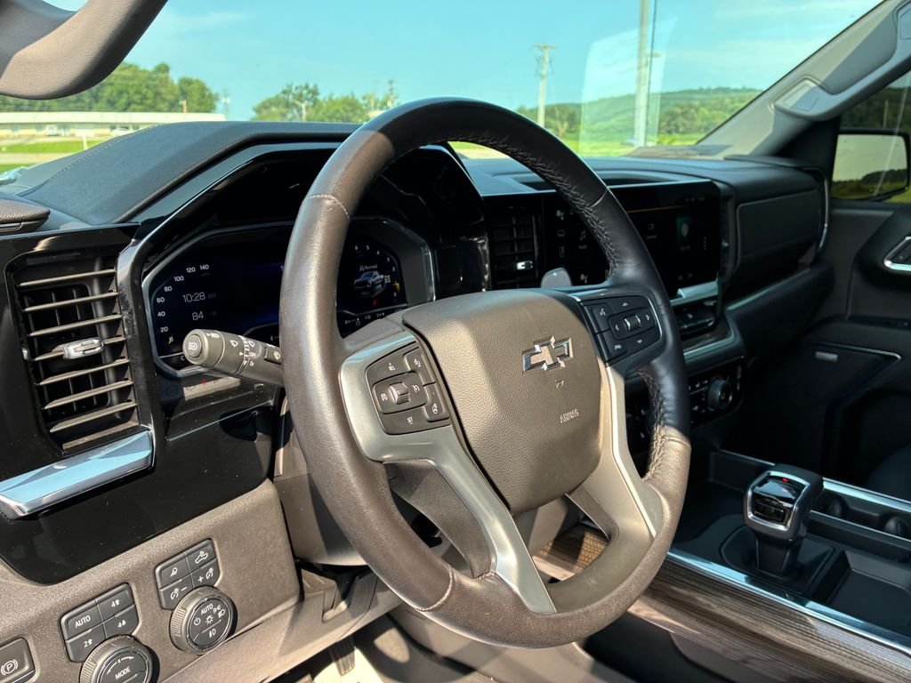 Used 2022 Gray Chevrolet LT Trail Boss image 11
