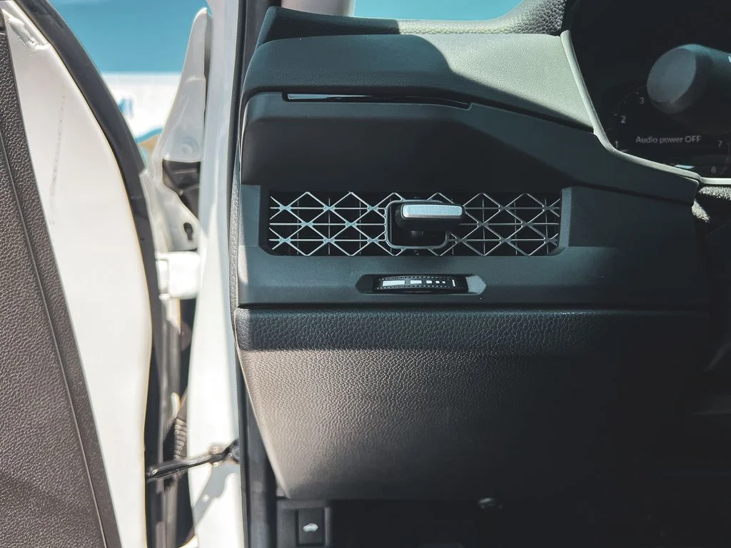 New 2026 Platinum White Pearl Honda SE image 17