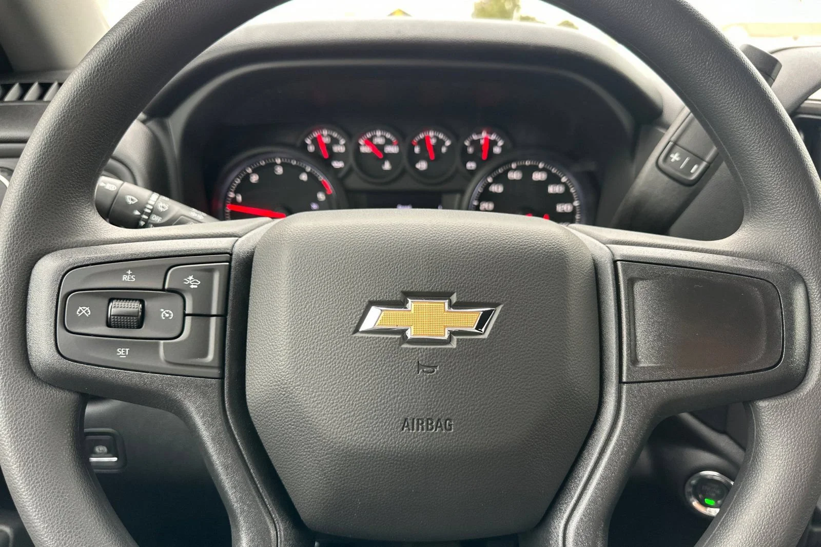 New 2026 Summit White Chevrolet WT image 22