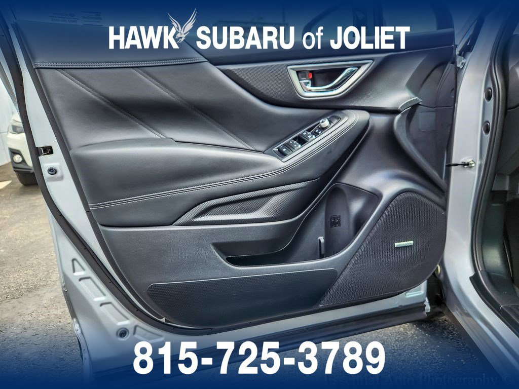 Used 2020 Ice Silver Metallic Subaru Limited image 18