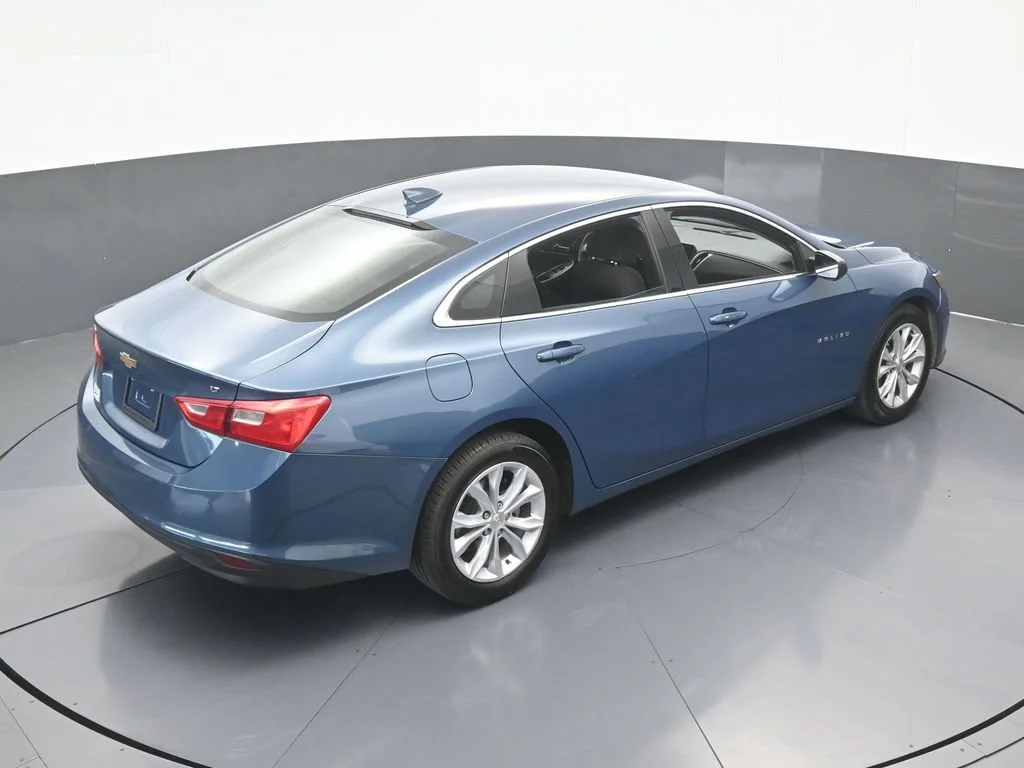 Used 2024 Lakeshore Blue Metallic Chevrolet LT image 44