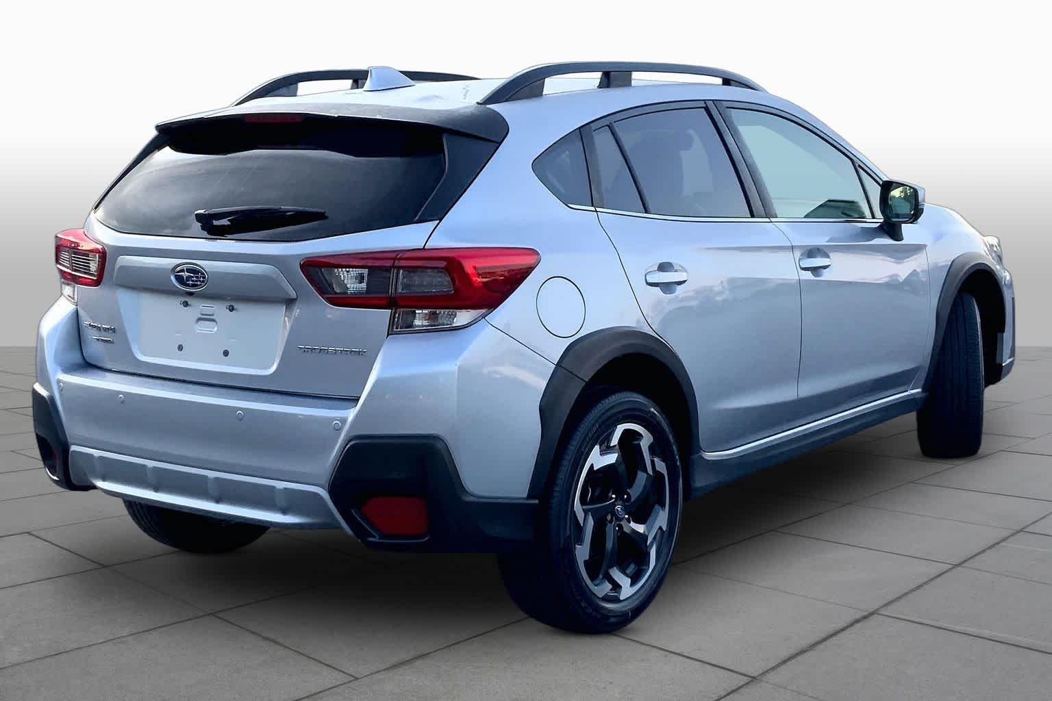 Used 2023 Ice Silver Metallic Subaru Limited image 14