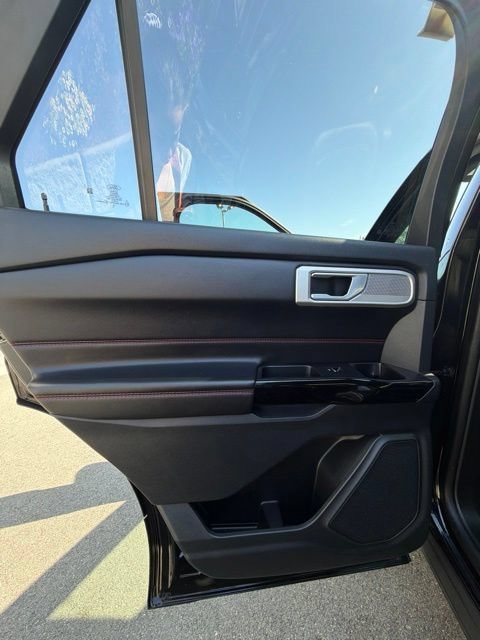 Used 2023 Black Ford ST-Line image 16