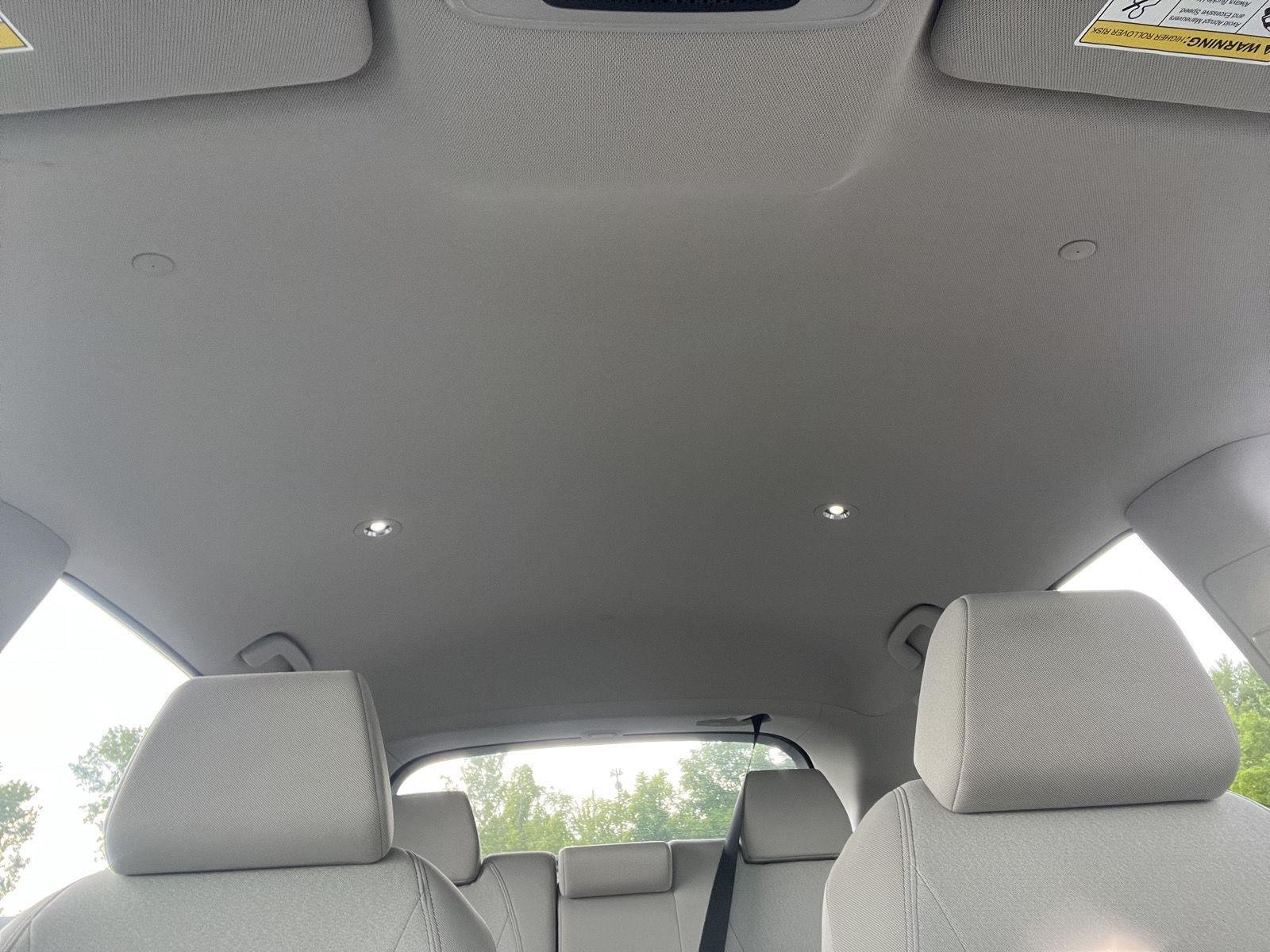 Used 2025 Platinum White Pearl Honda LX image 23