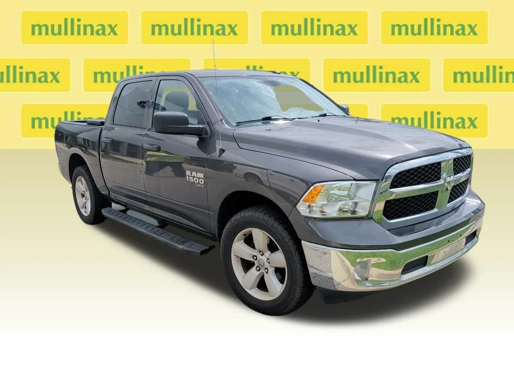 2022 RAM 1500 Classic Tradesman 4x4 Crew Cab 5'7's photo