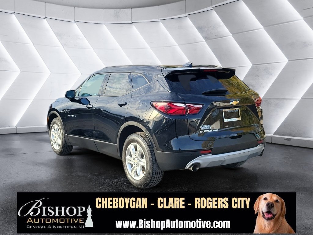 2022 Chevrolet Blazer 2LT photo 2