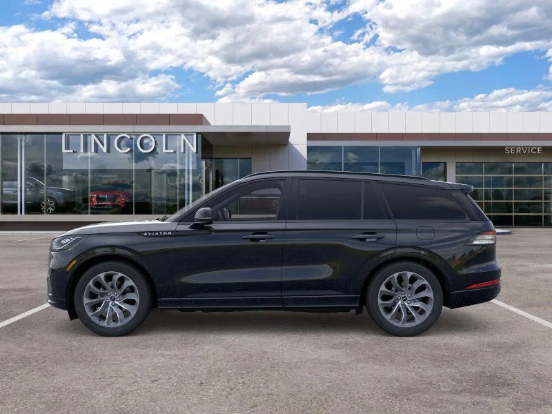 New 2026 Black Lincoln Premiere image 3