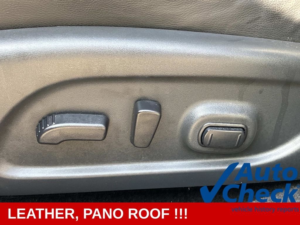 Used 2020 Black Nissan SL image 24