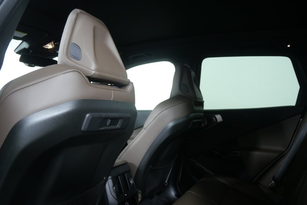 New 2026 Alpine White BMW 30 xDrive image 17