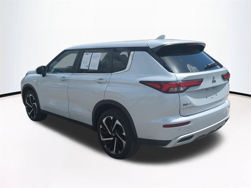 2024 Mitsubishi Outlander SE Black Edition - Photo 7