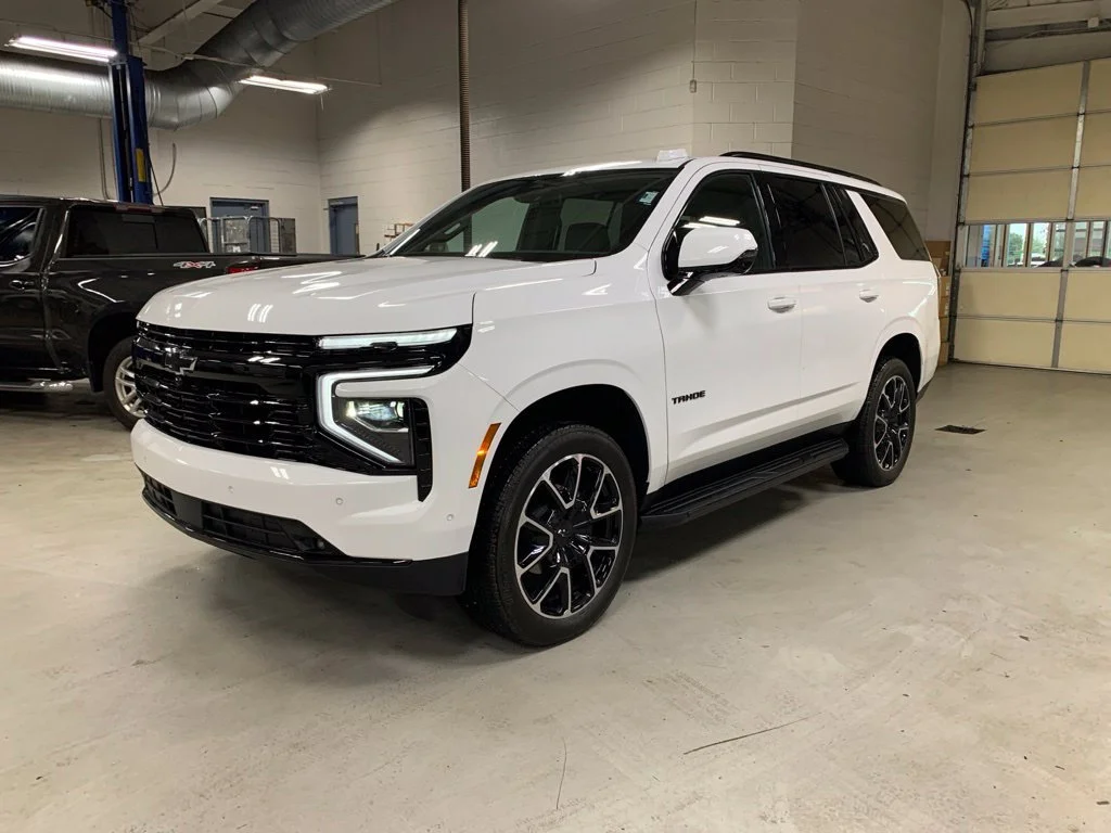 Used 2026 Summit White Chevrolet RST image 1