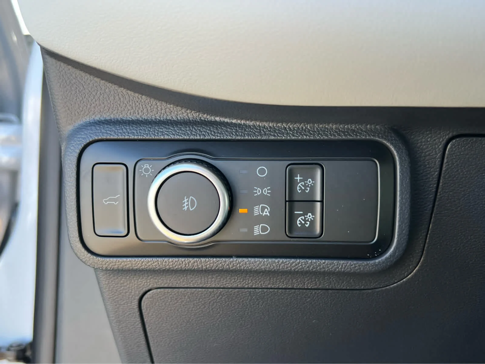 New 2026 Space White Metallic Ford Platinum™ image 33