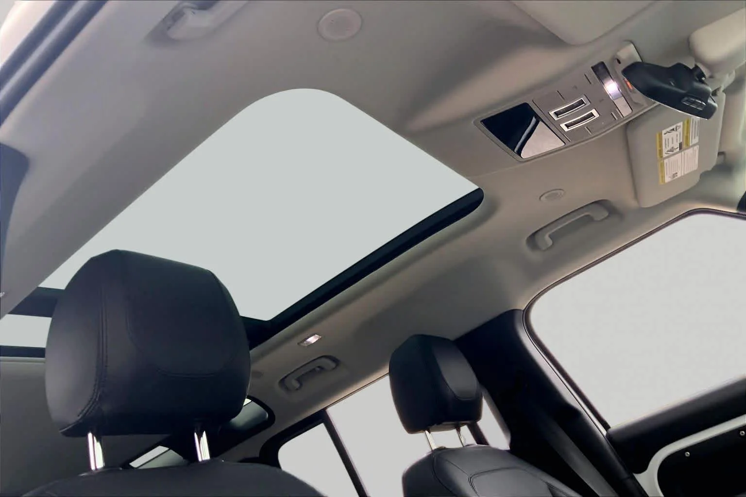 Used 2024 Fuji White Land Rover S image 14