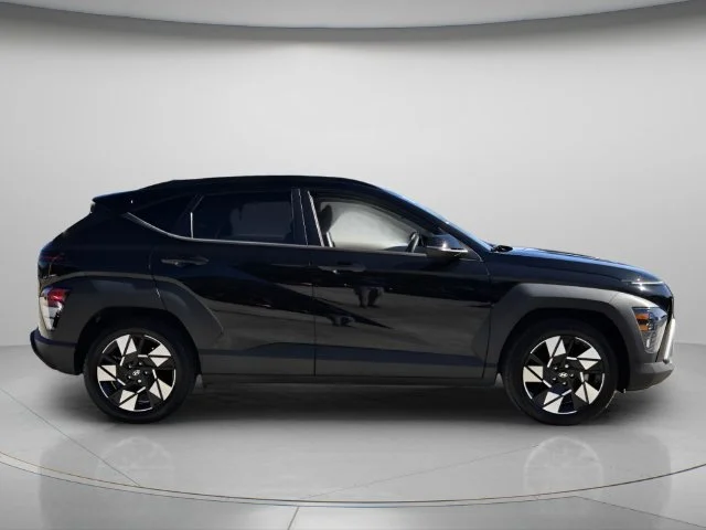 Certified Used 2024 Black Hyundai SEL image 7
