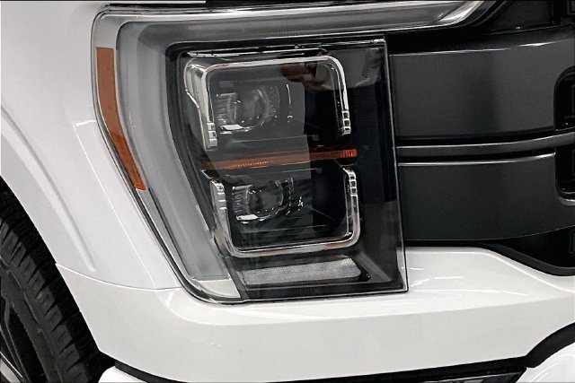 Used 2022 Oxford White Ford Lariat image 34