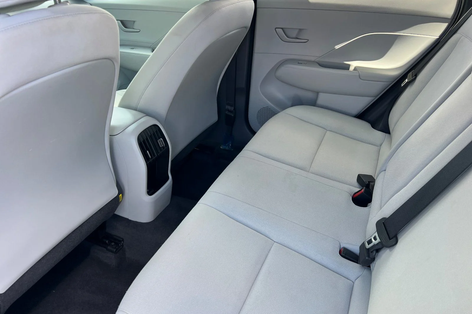 Used 2024 Green Hyundai SEL image 9
