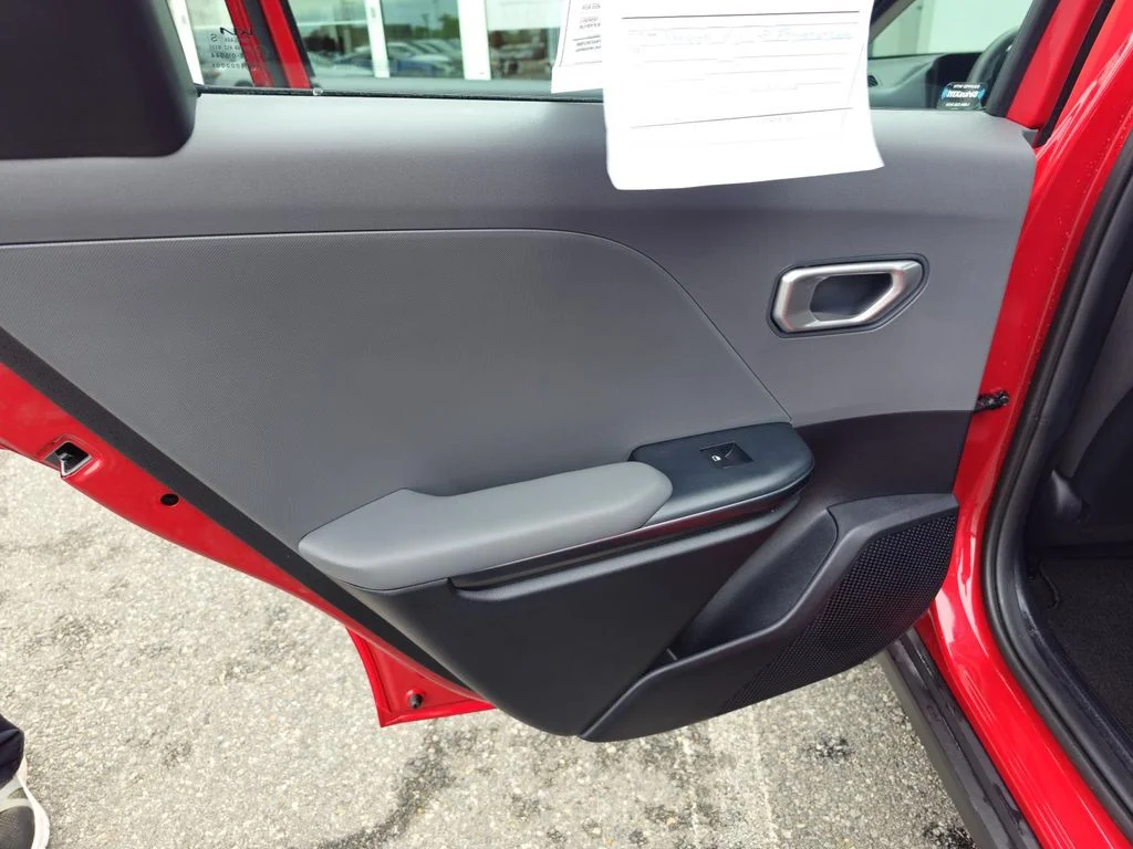 Used 2025 Red Kia LXS image 34
