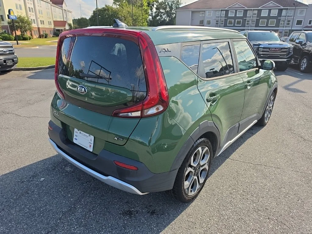 Used 2021 Green Kia X-Line image 7
