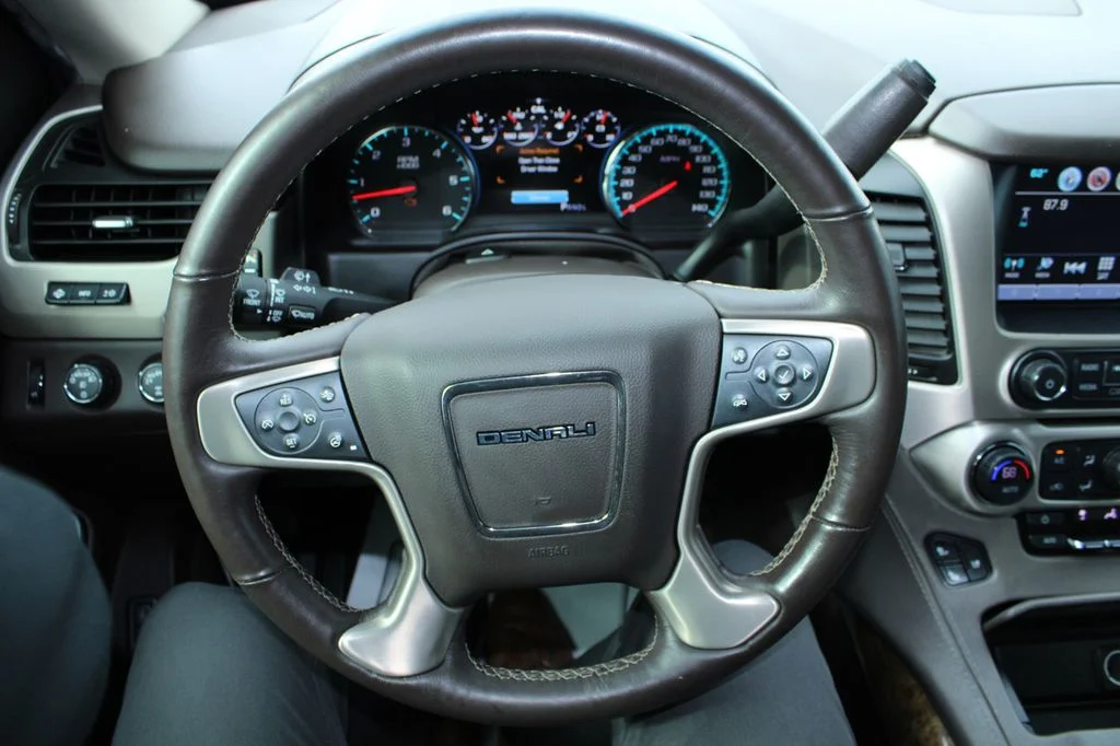 Used 2017 Onyx Black GMC Denali image 35