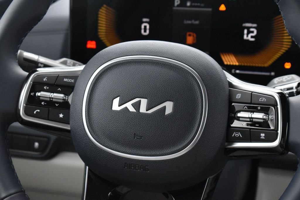 2026 Kia Carnival EX - Photo 13