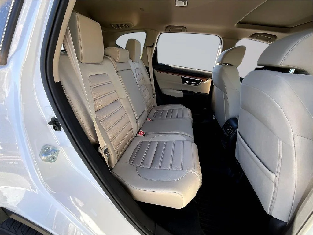 Used 2022 White Honda EX image 25