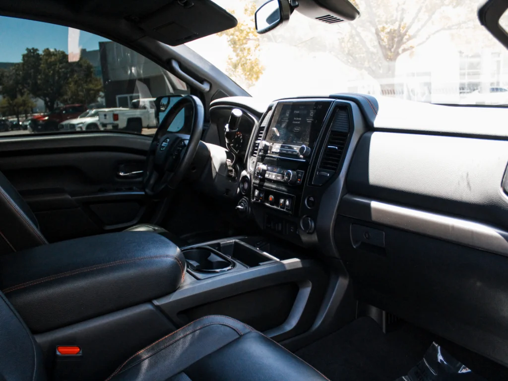 Used 2021 Glacier White Nissan PRO-4X image 31