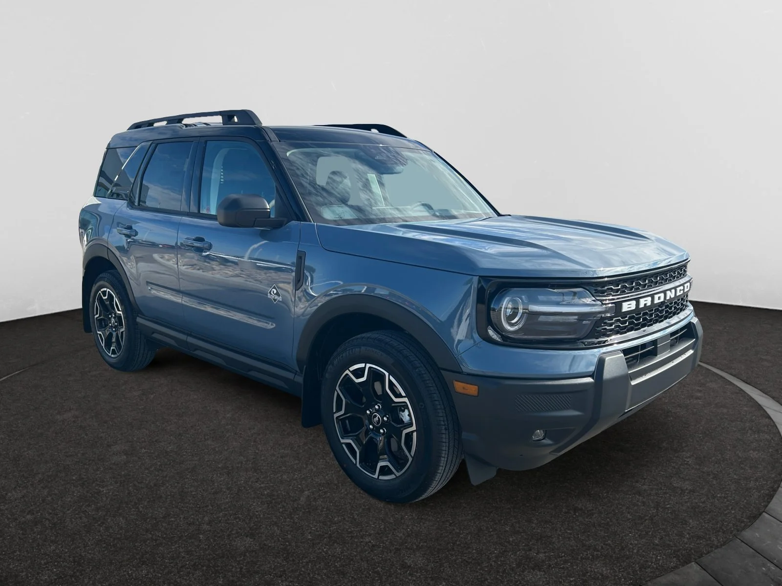 New 2026 Azure Grey Metallic Tri-Coat Ford Outer Banks image 7