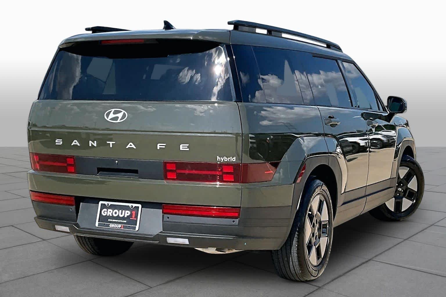 Certified Used 2024 Rockwood Green Hyundai SEL image 12