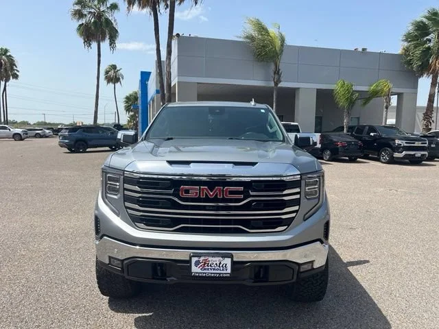 Used 2024 Sterling Metallic GMC SLT image 2