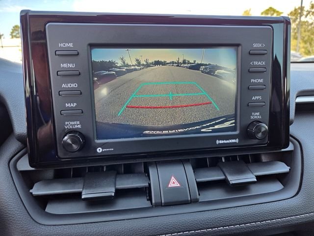 Used 2020  Toyota XLE image 23