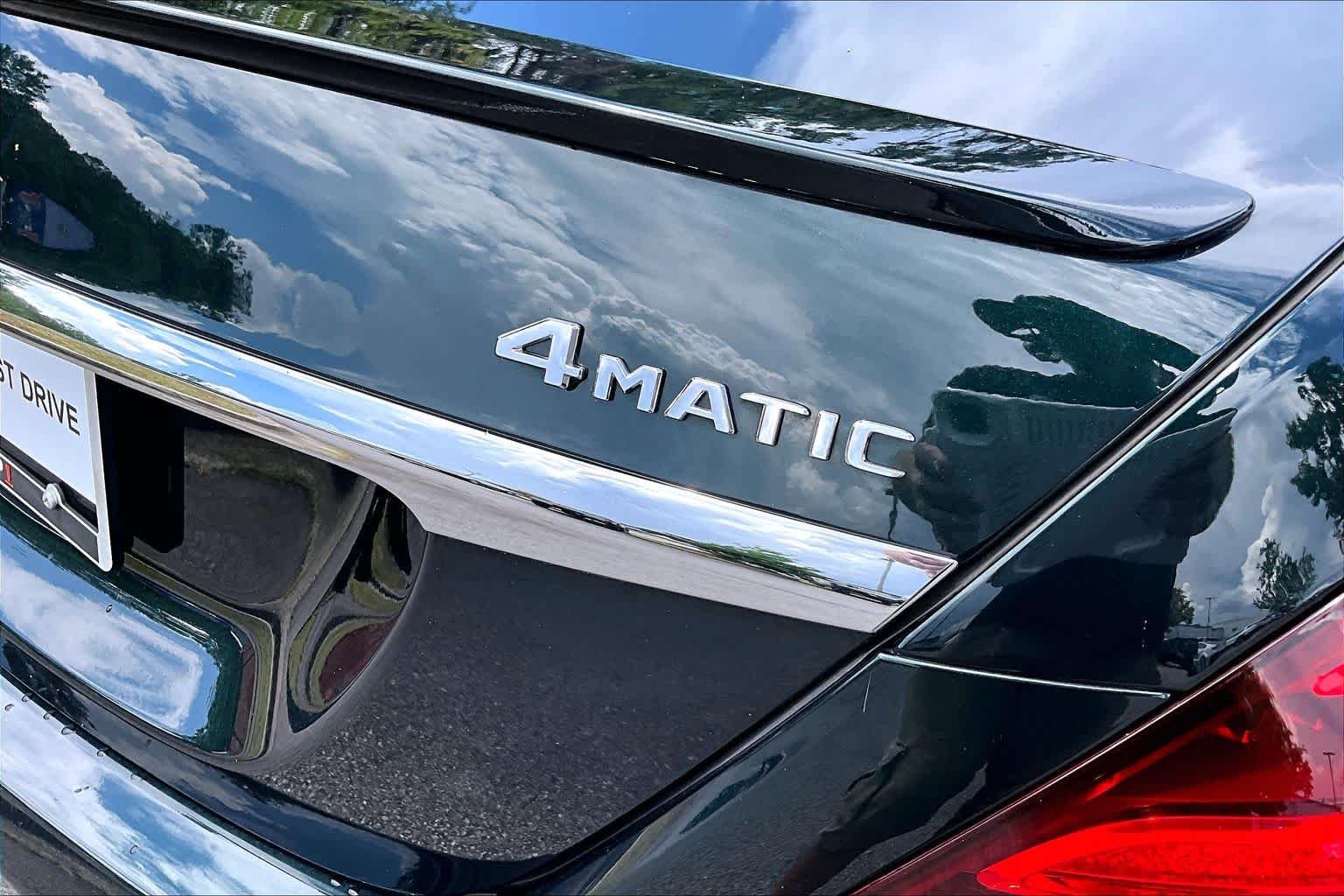 Used 2020 Emerald Green Metallic Mercedes-Benz S 450 image 10