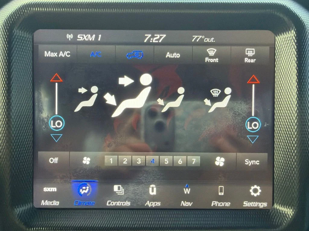 Used 2020 White Jeep Unlimited Sahara image 34