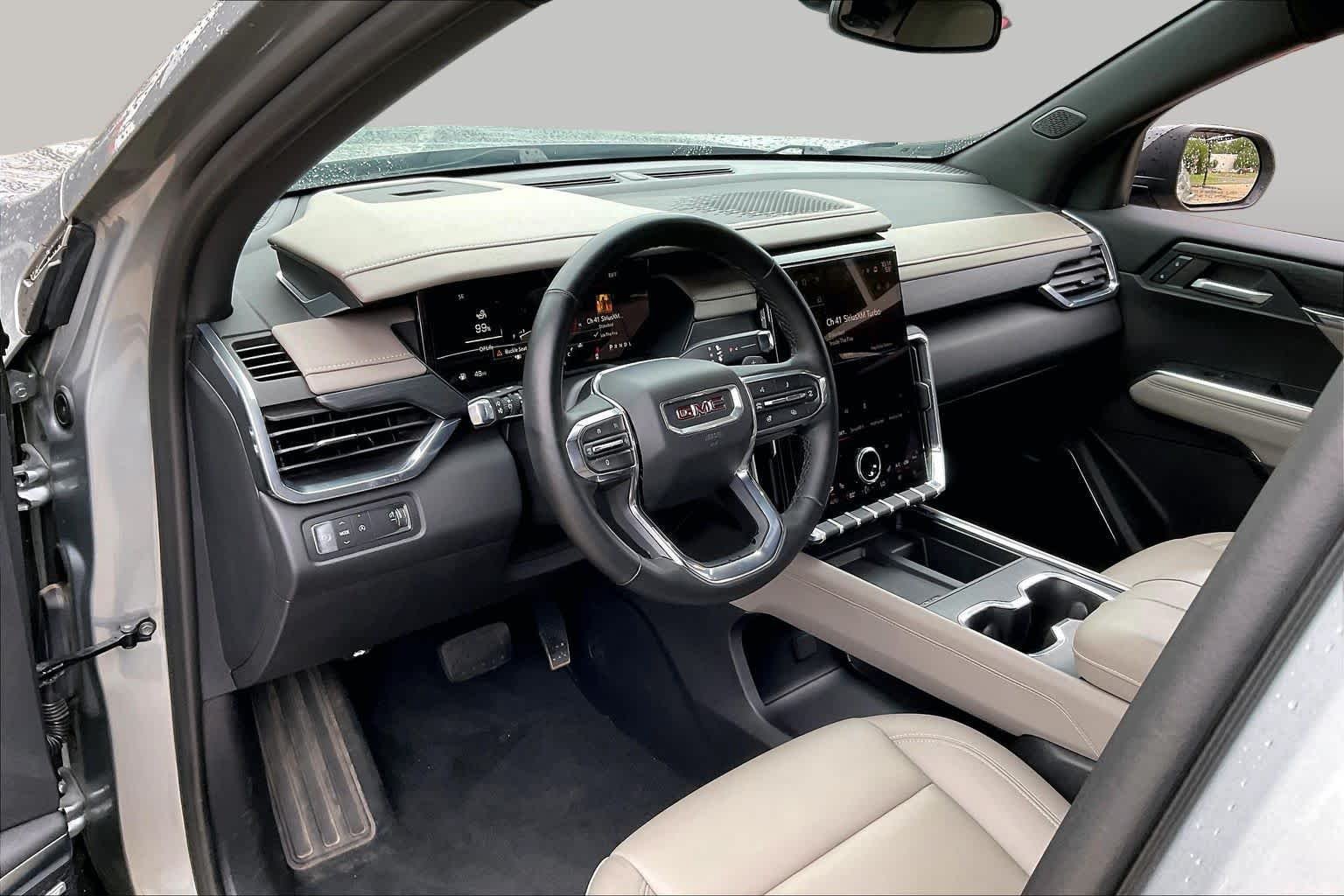 Used 2024 Sterling Metallic GMC FWD Elevation image 17