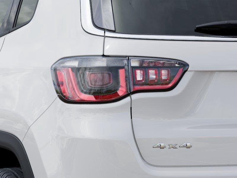 New 2026 Bright White Clearcoat Jeep COMPASS LIMITED ALTITUDE 4X4 image 9