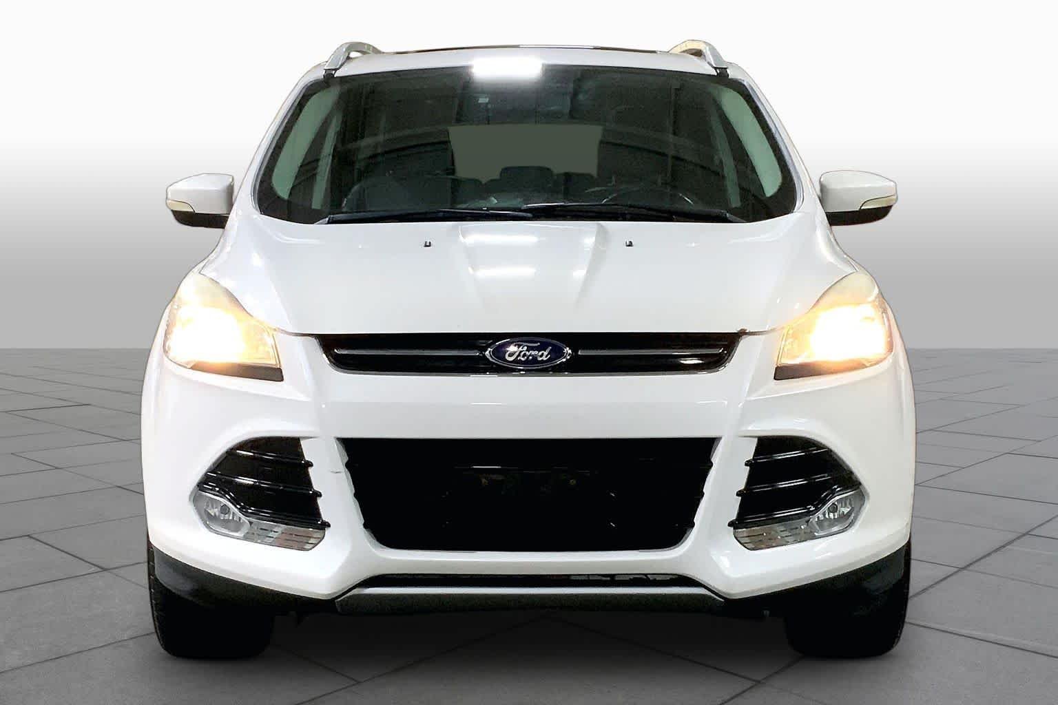 Used 2014 White Platinum Metallic Tri-Coat Ford Titanium image 4