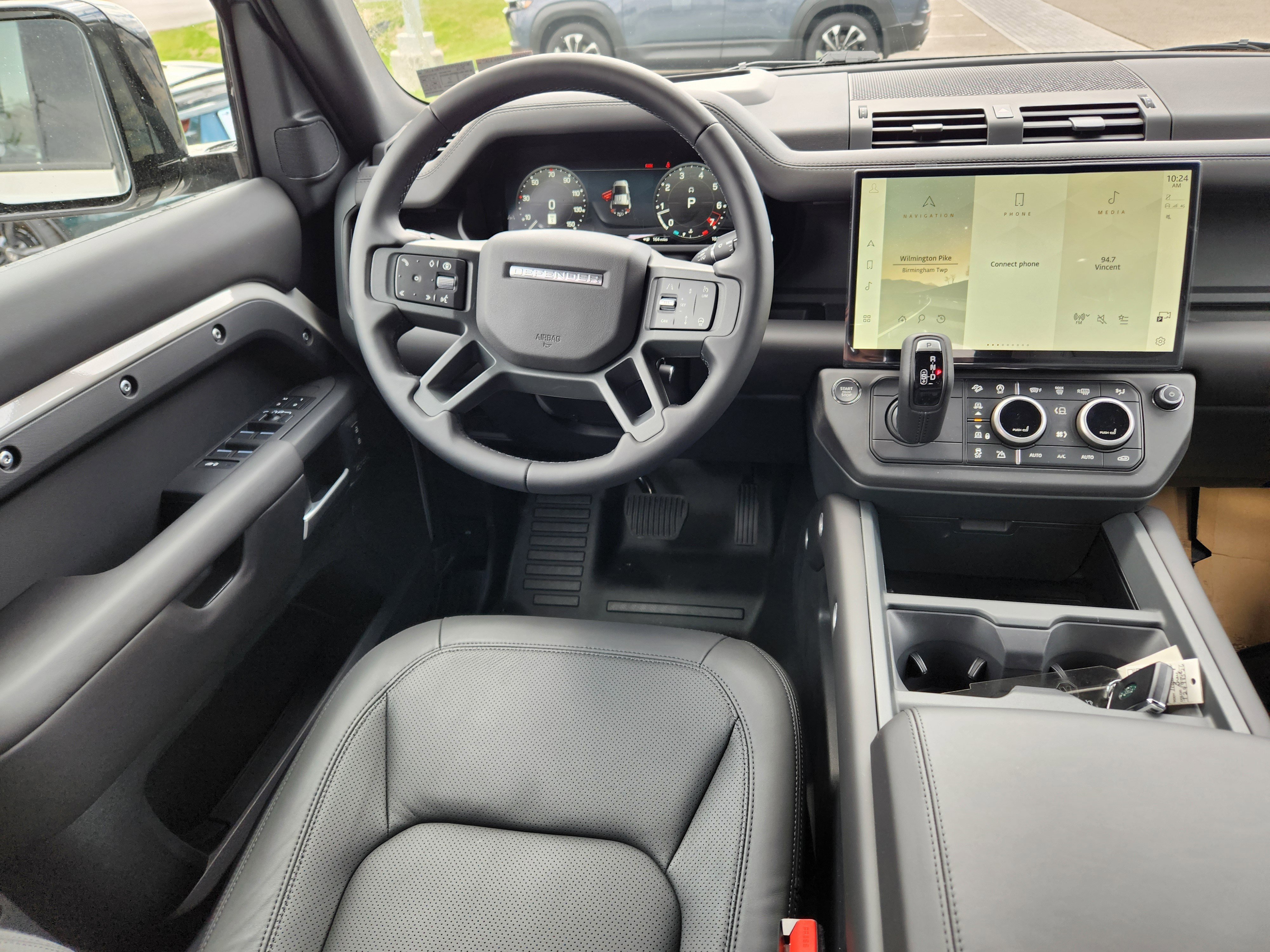 2026 Land Rover Defender X-Dynamic SE - Photo 14