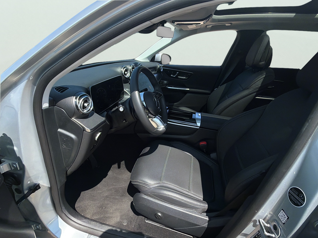 Used 2026 Silver Mercedes-Benz GLC 300 image 19