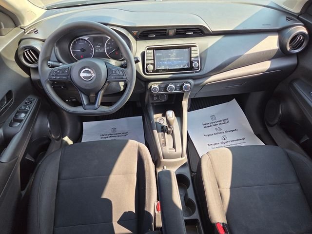 Used 2025 Gray Nissan S image 9