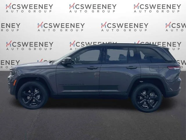 New 2025 Baltic Gray Metallic Clear-Coat Exterior Paint Jeep Altitude image 6
