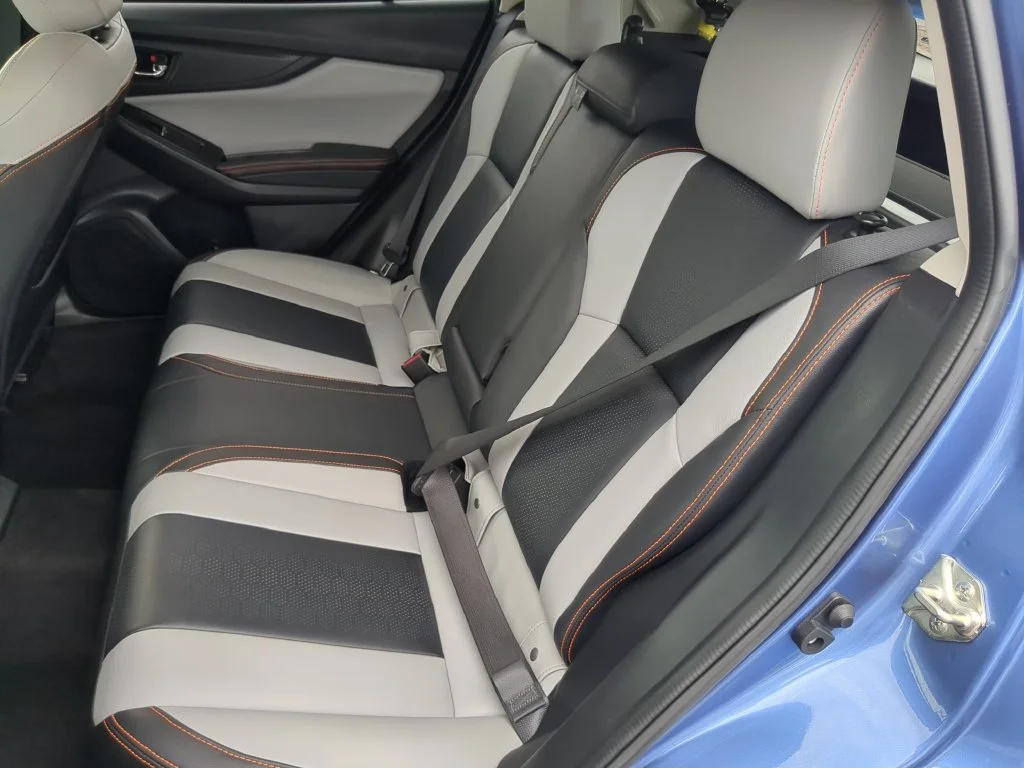 Used 2019 Blue Subaru 2.0i Limited image 16