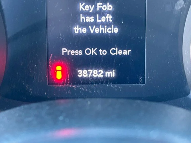 Used 2019 Gray Jeep Sport S image 13