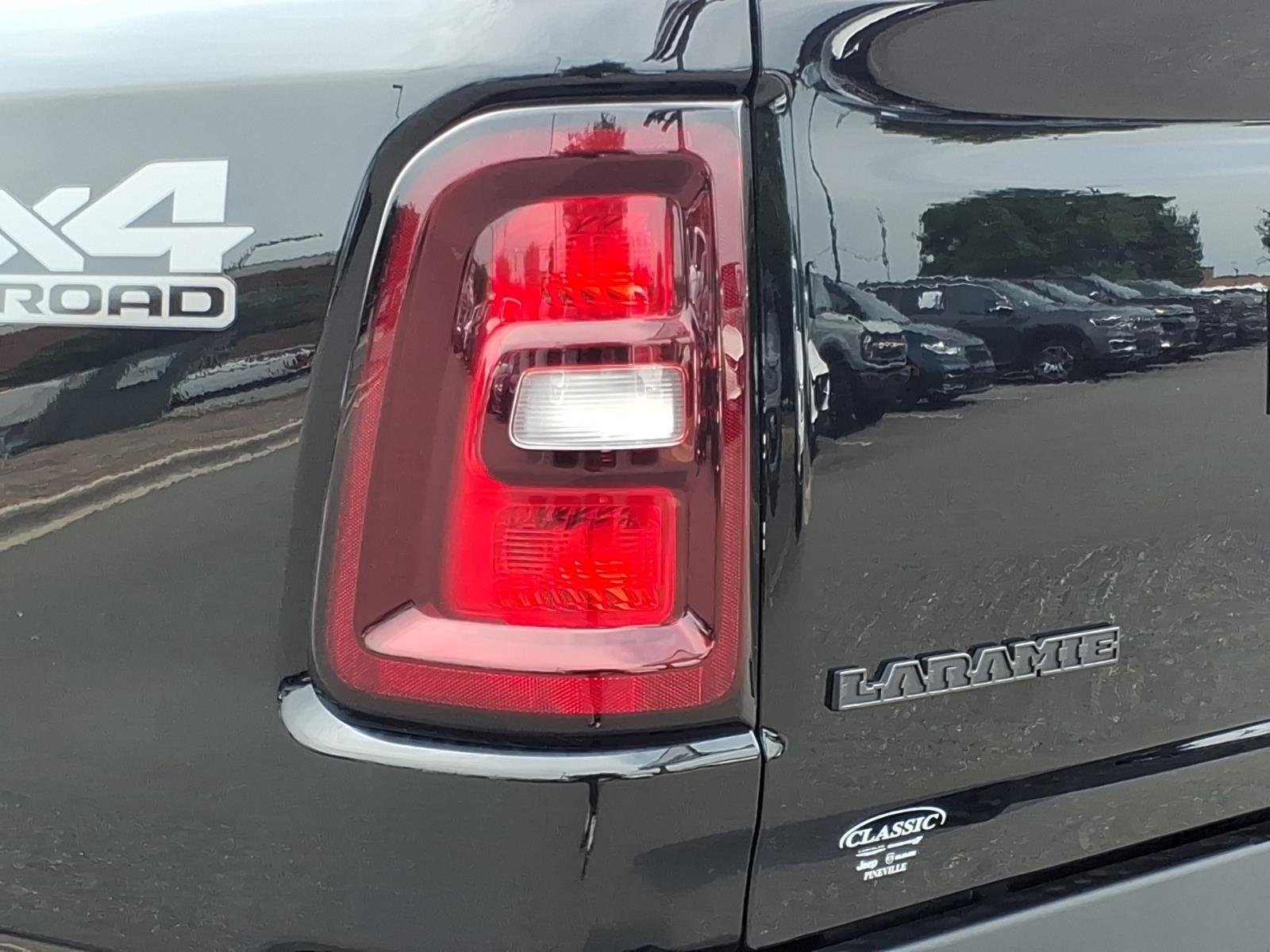 New 2026 Diamond Black Crystal Pearl-Coat Exterior Paint RAM Laramie image 17