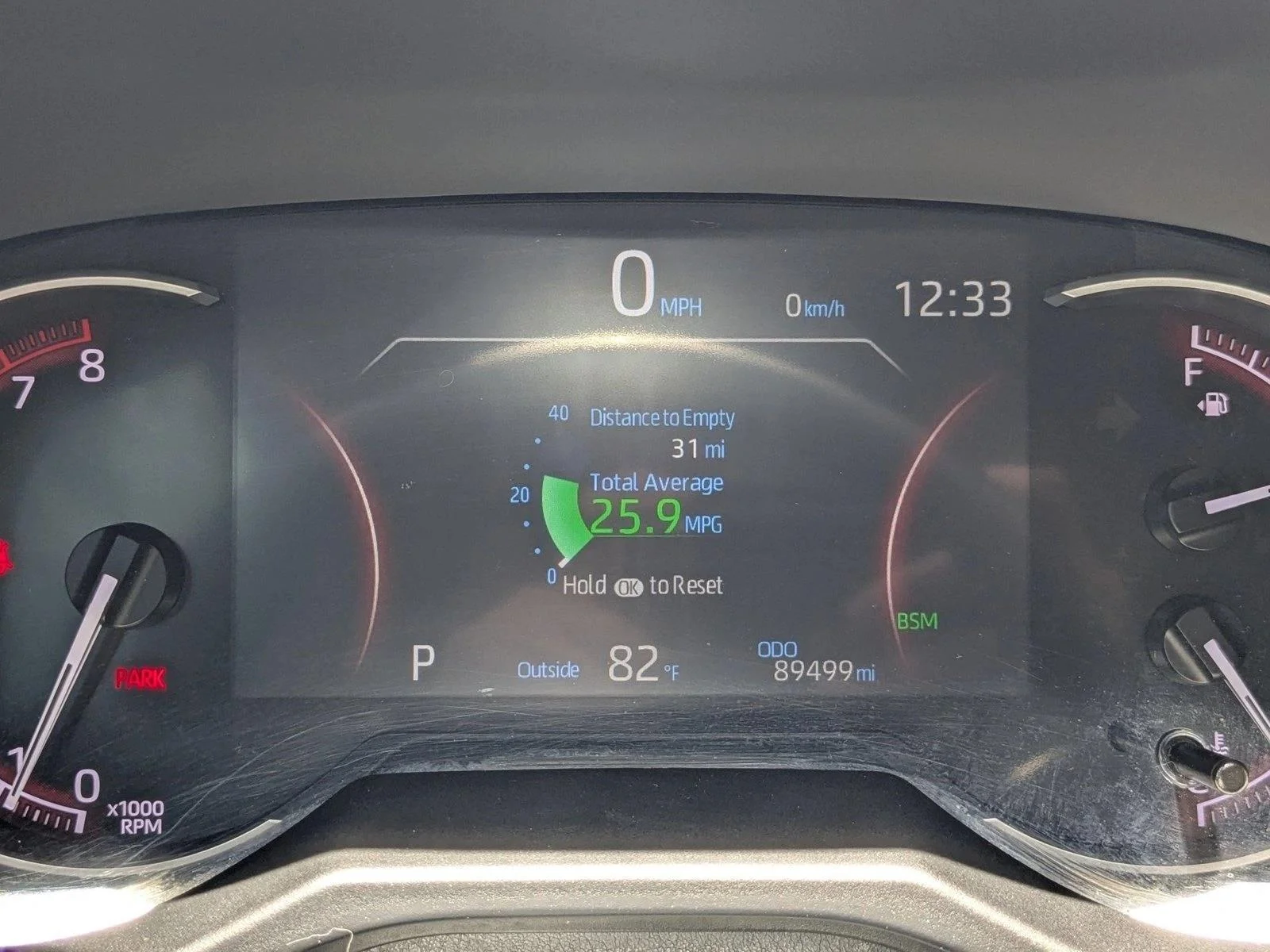 Used 2023 White Toyota XLE Premium image 11
