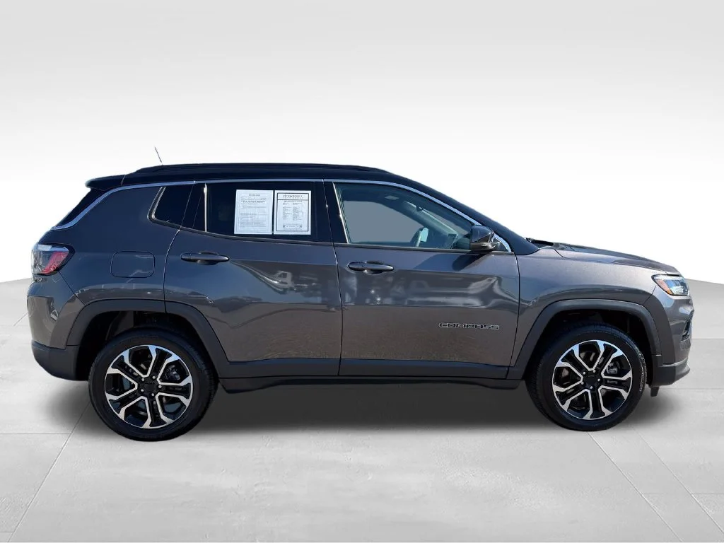 Used 2024 Gray Jeep Limited image 29