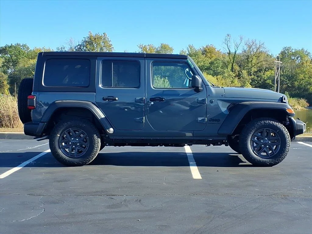 New 2026 Anvil Clear-Coat Exterior Paint Jeep Sport S image 22