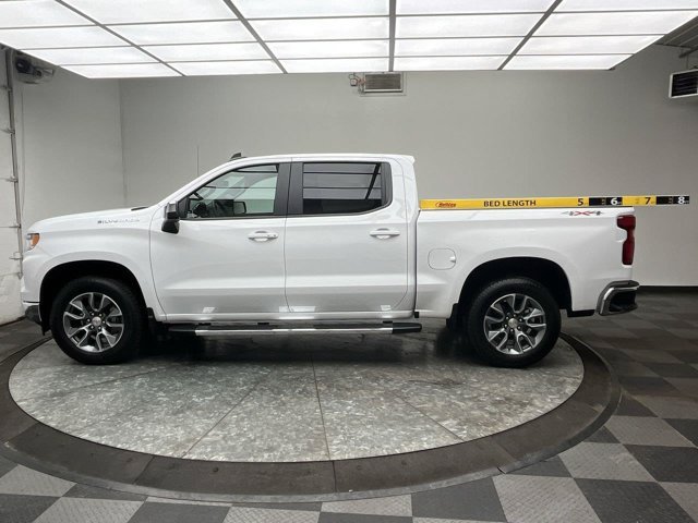 Used 2026 Summit White Chevrolet LT image 29