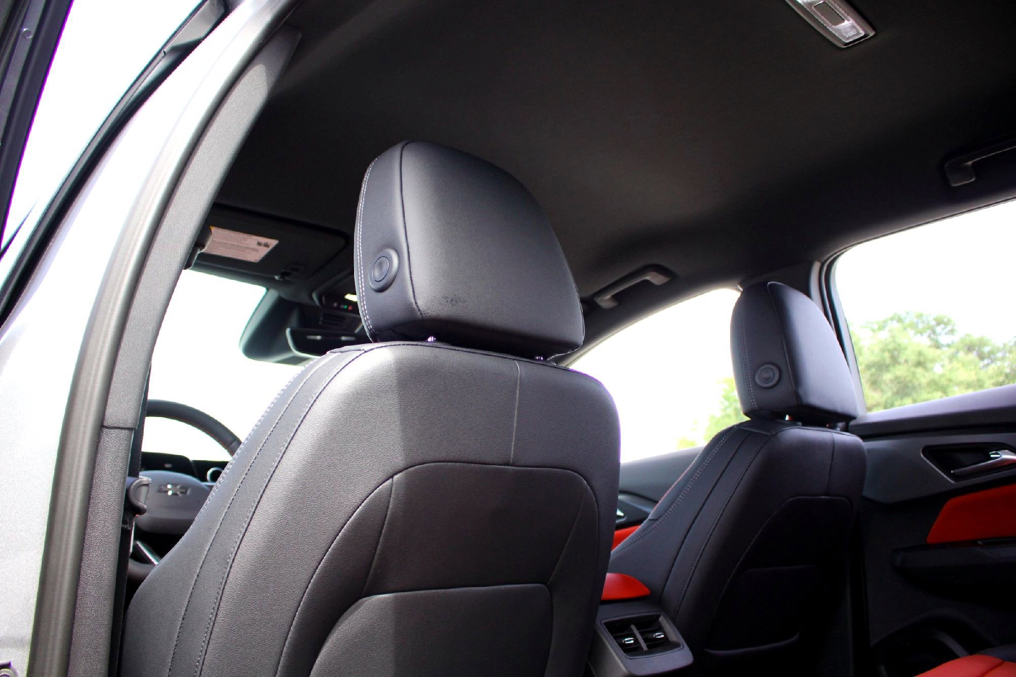 2025 Chevrolet Equinox EV RS - Photo 16